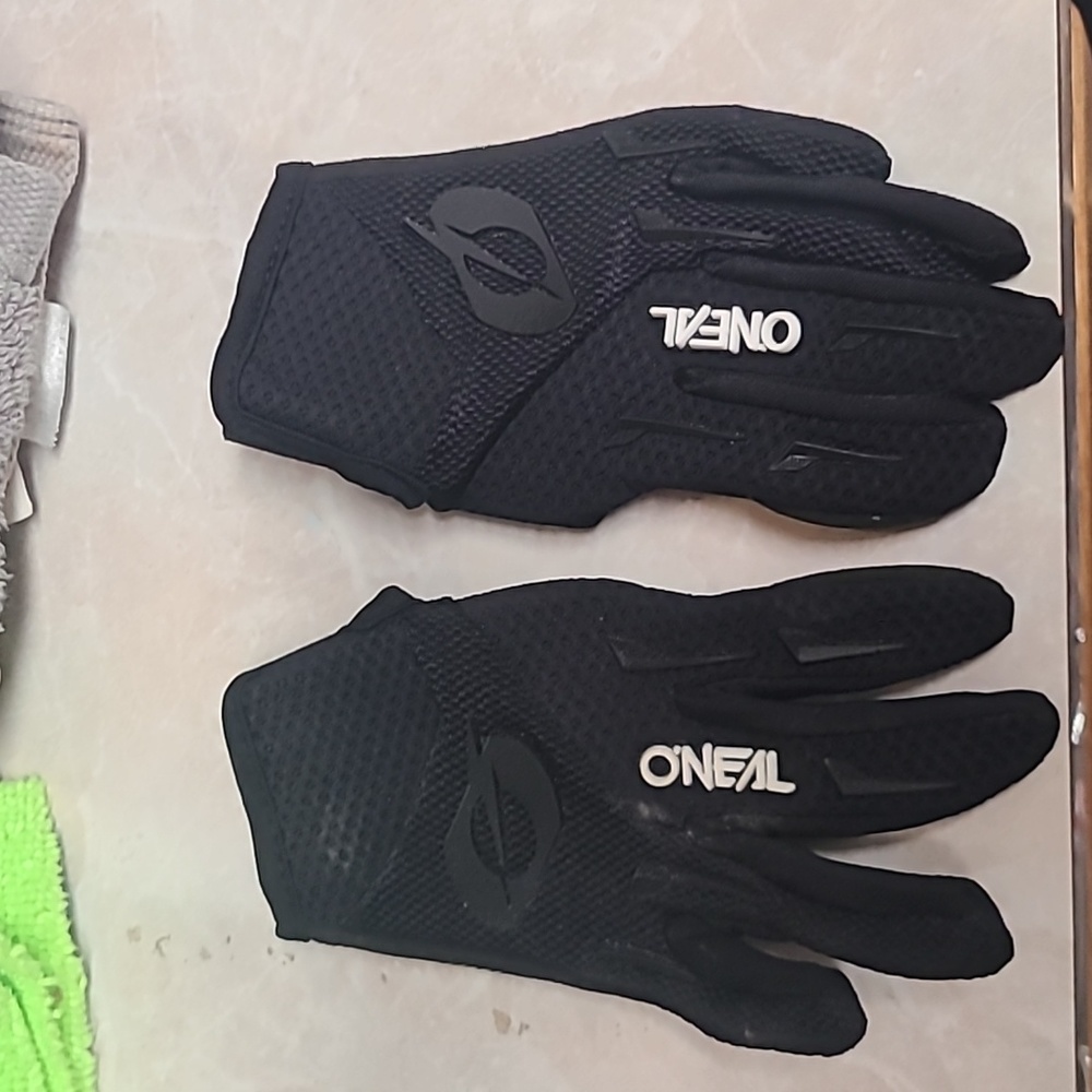 Black oneal youth small dirt bike gloves